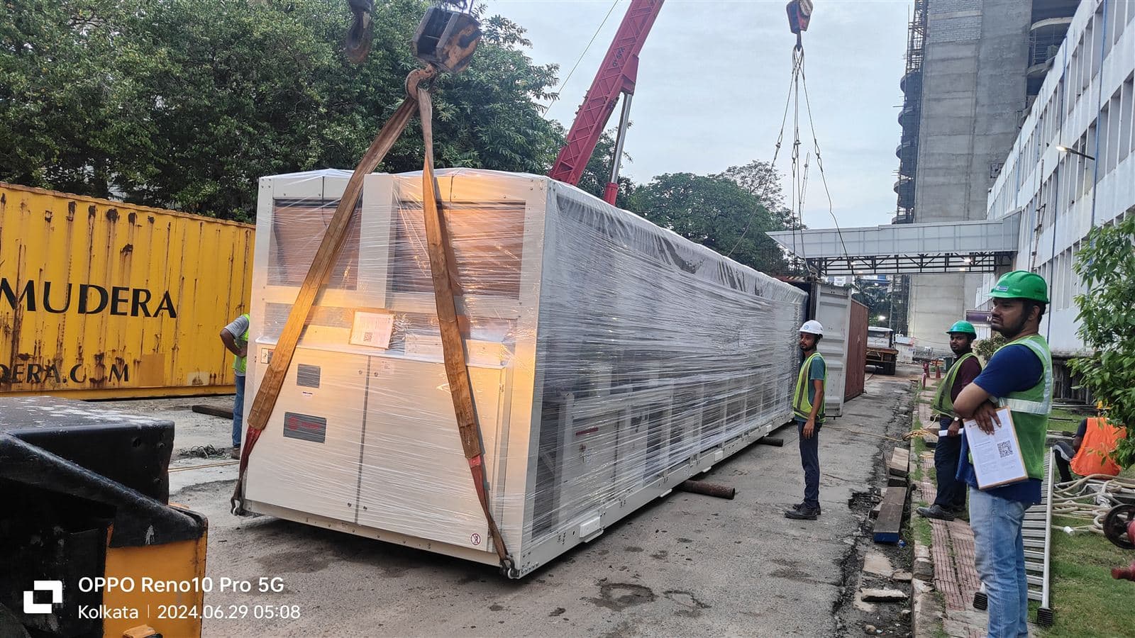 Dawn Operations – Chiller Rigging