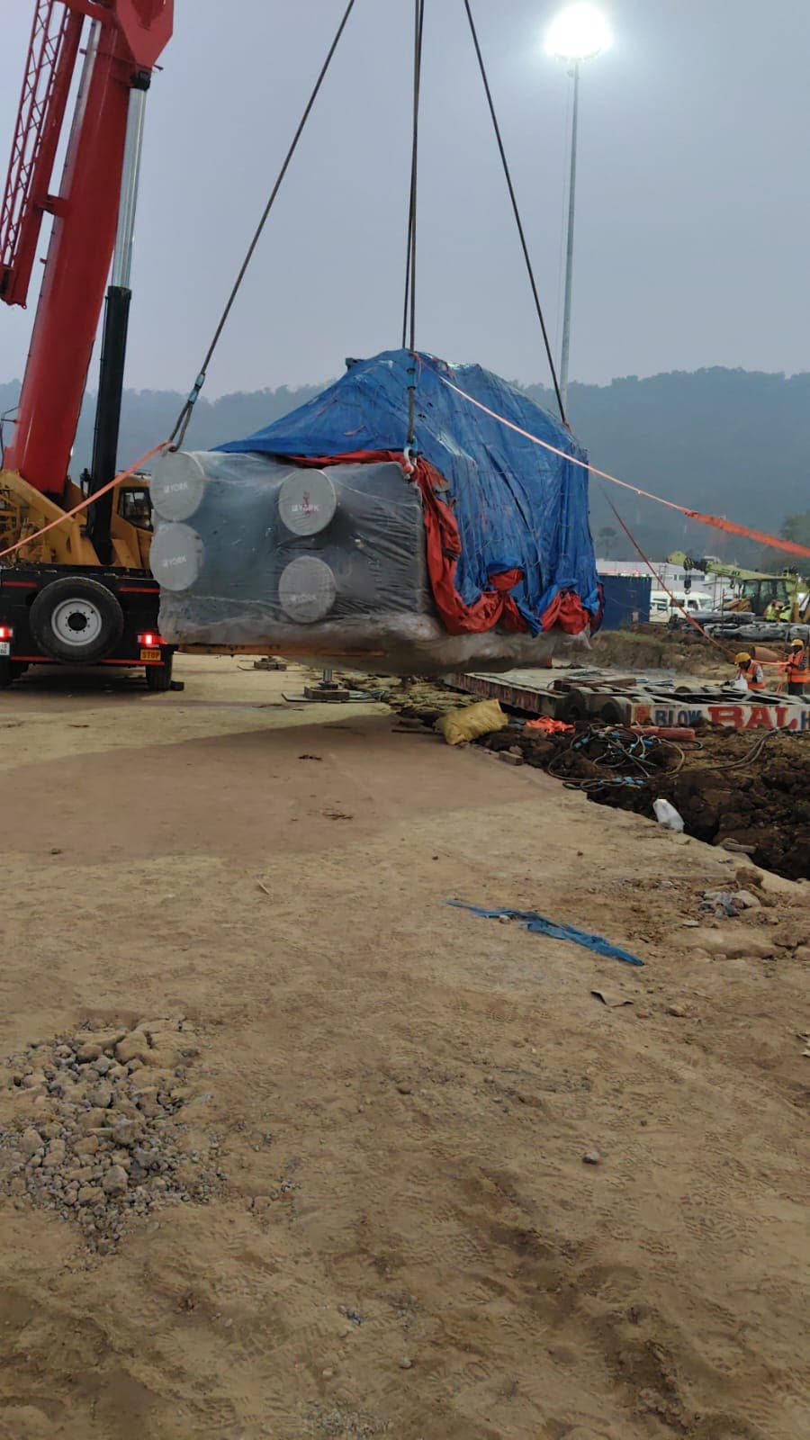 On-Site Coordination with Crane Crew