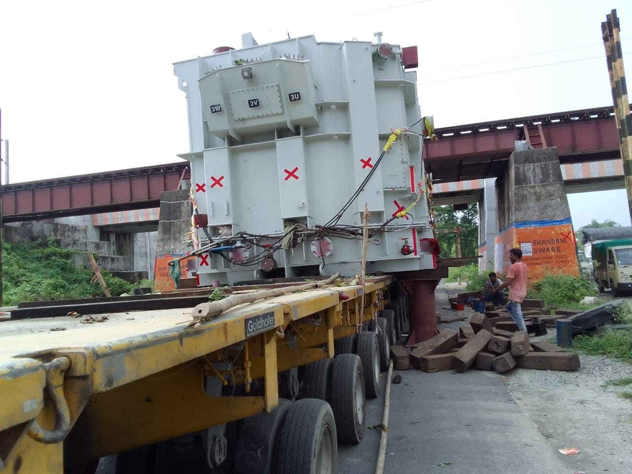 Toshiba Transformer Handling — Kolkata — Photo 2
